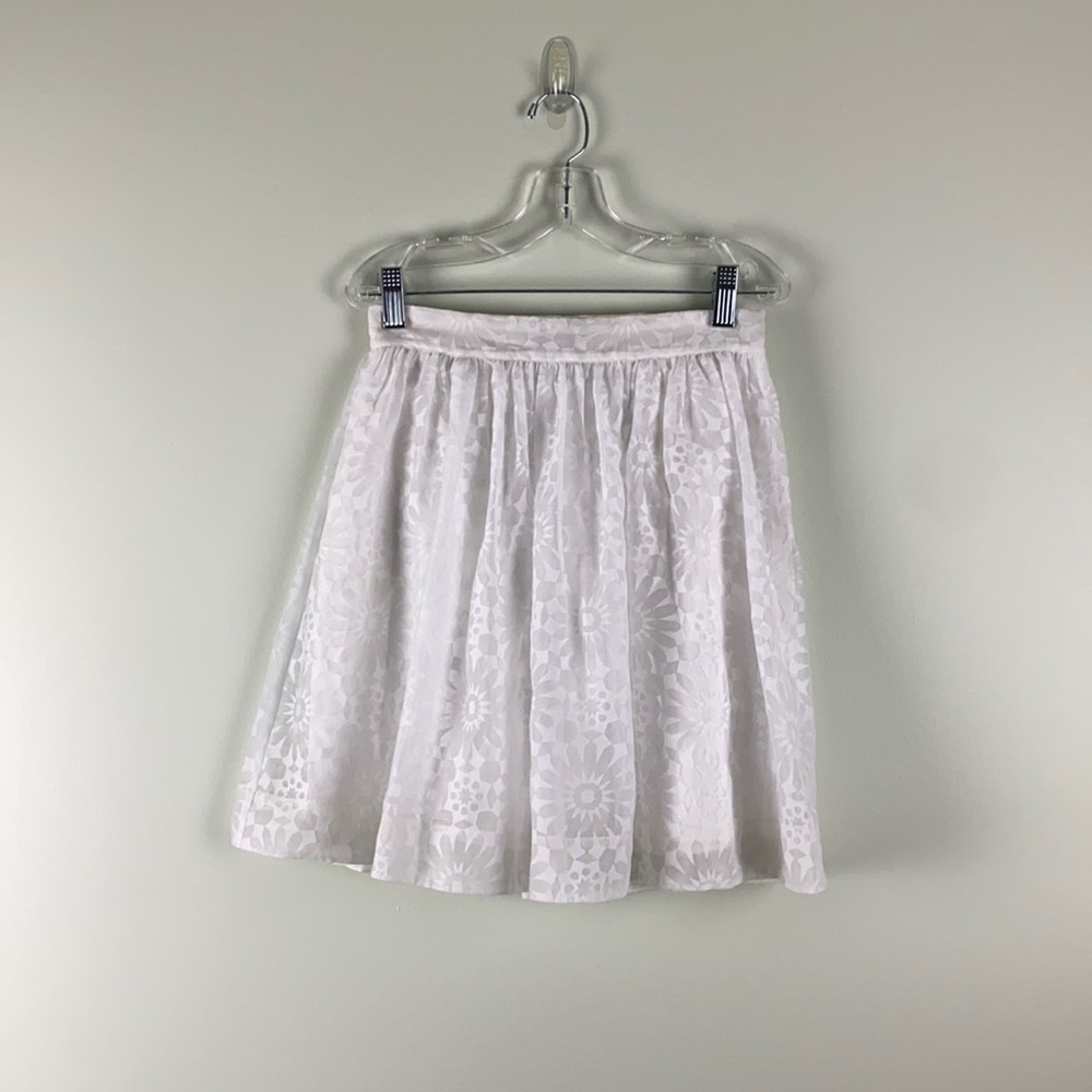 Elizabeth and James white floral skirt size 2